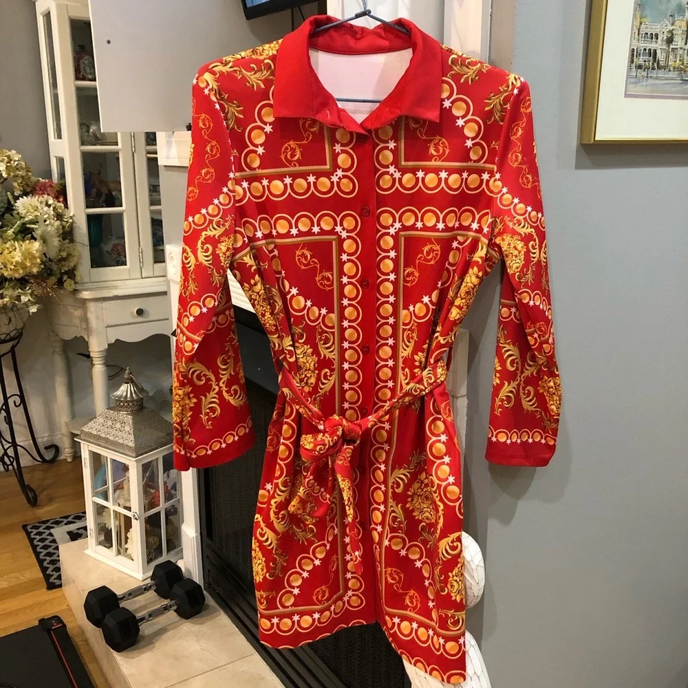 NEW Collared Long Sleeve European Print Dress - Picture 1 of 3